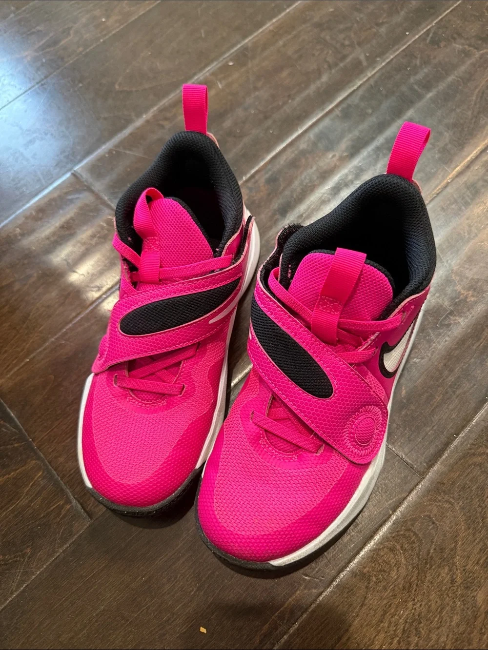 Nike Kids Bright Pink and Black Hook-and-Loop Sneakers